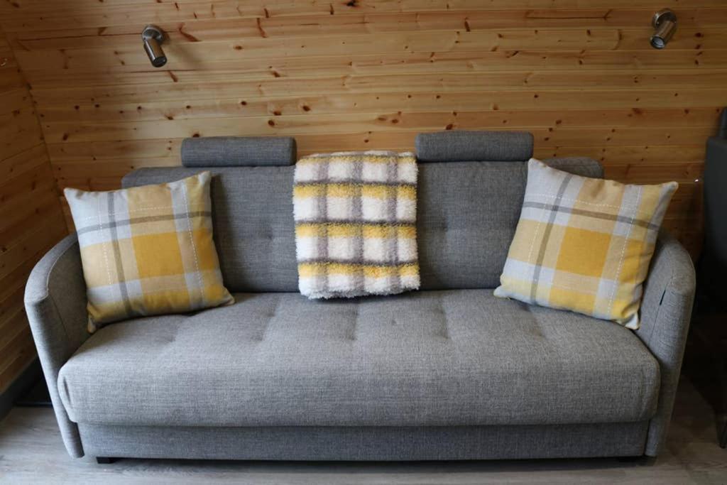 Villa Glampods Glamping Pod - Meet Highland Cows And Sheep Elgin Exterior foto